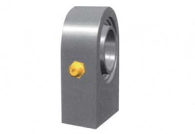 Rod ends for hydraulic cylinder